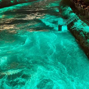 模特小芊是相约中国的模特吗
